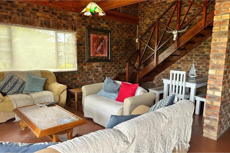 4 Bedroom Property for Sale in Sunrise On Sea Eastern Cape